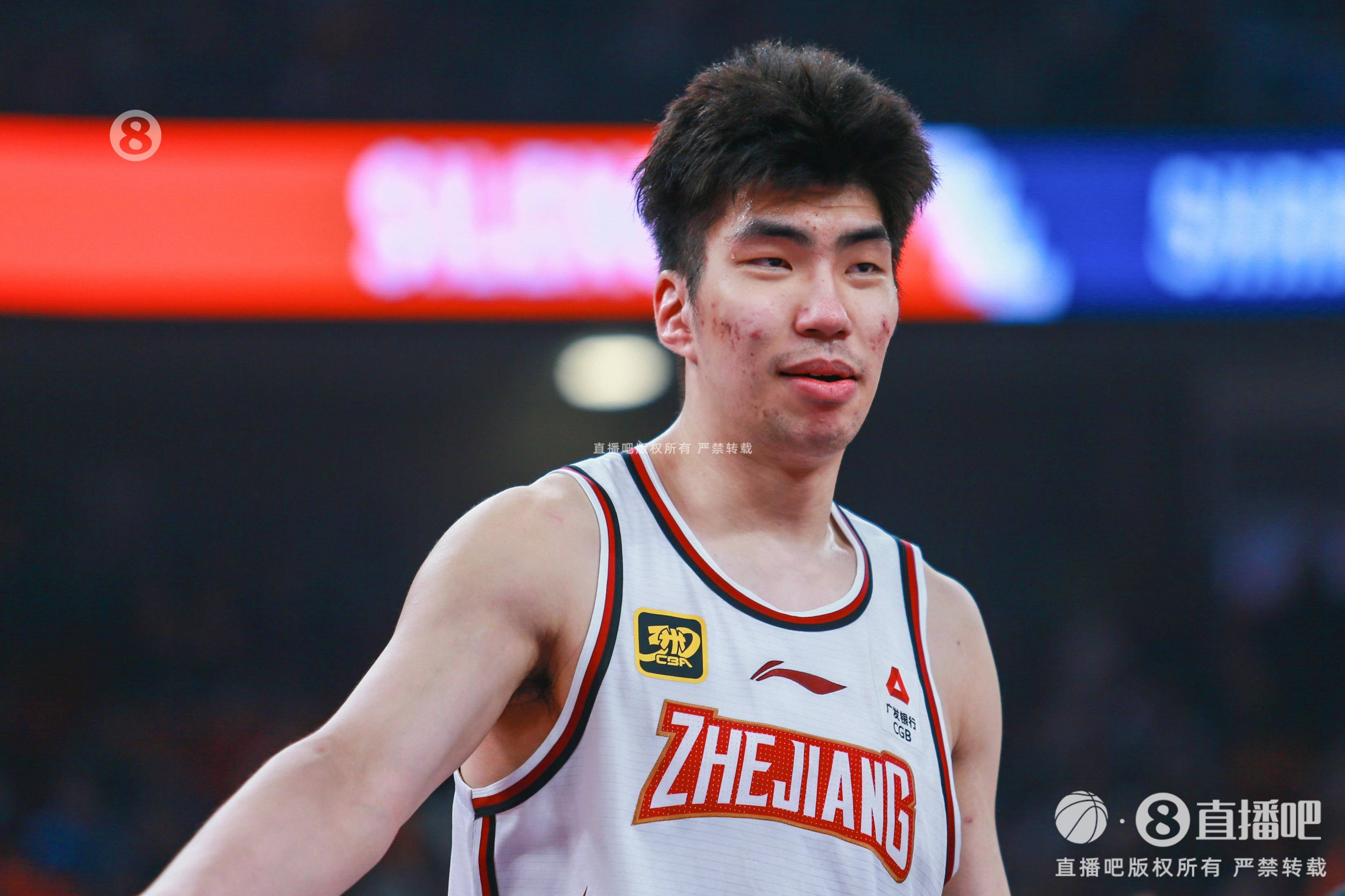 效率極高！余嘉豪8中8貢獻(xiàn)20分7板 罰球5中4